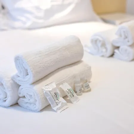 아파트 Incanto - 3 Bedroom & Free Parking 바리