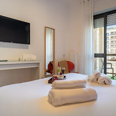 Incanto - 3 Bedroom & Free Parking Apartment *